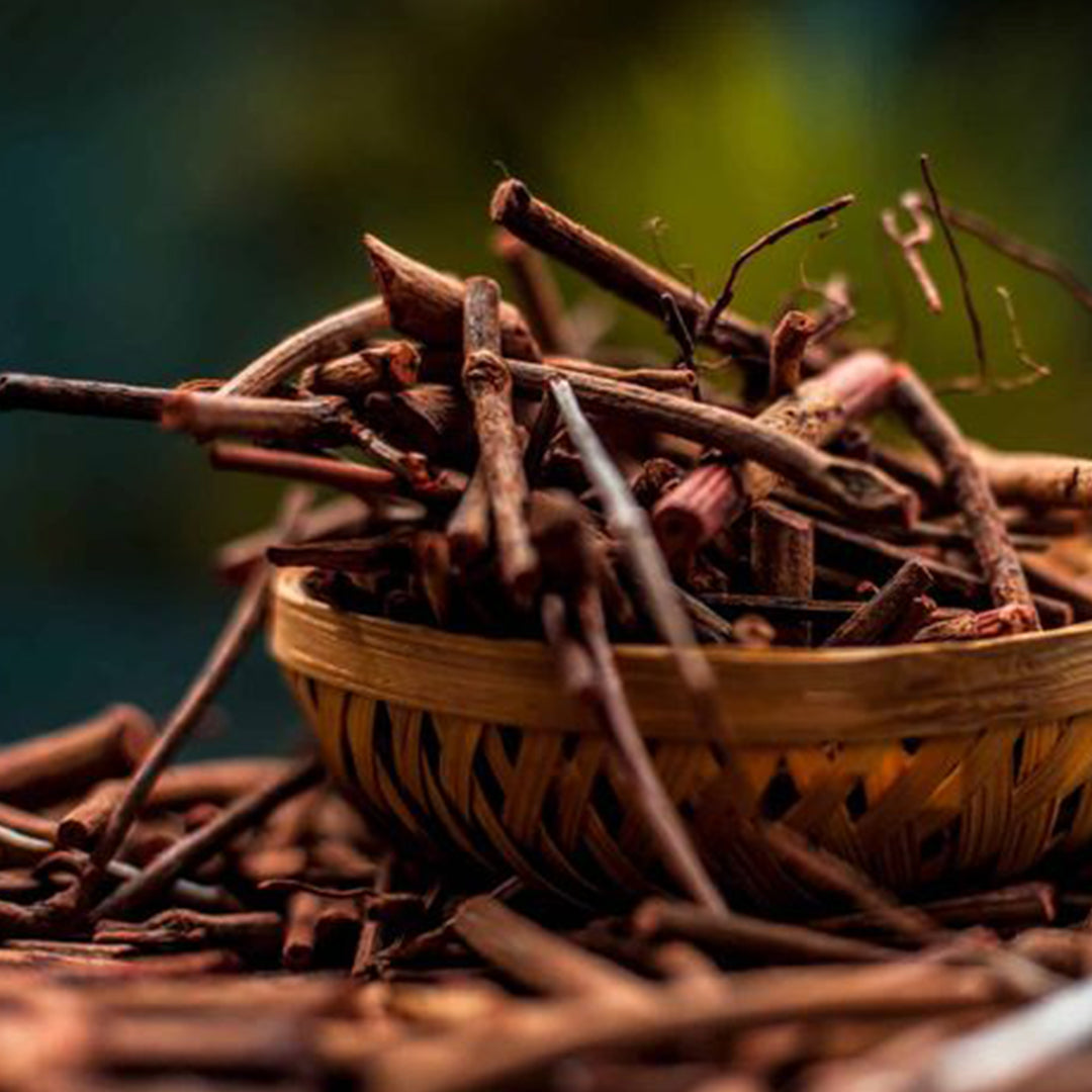 Manjistha Benefits for Skin & Hair | Skin Brightening & Acne